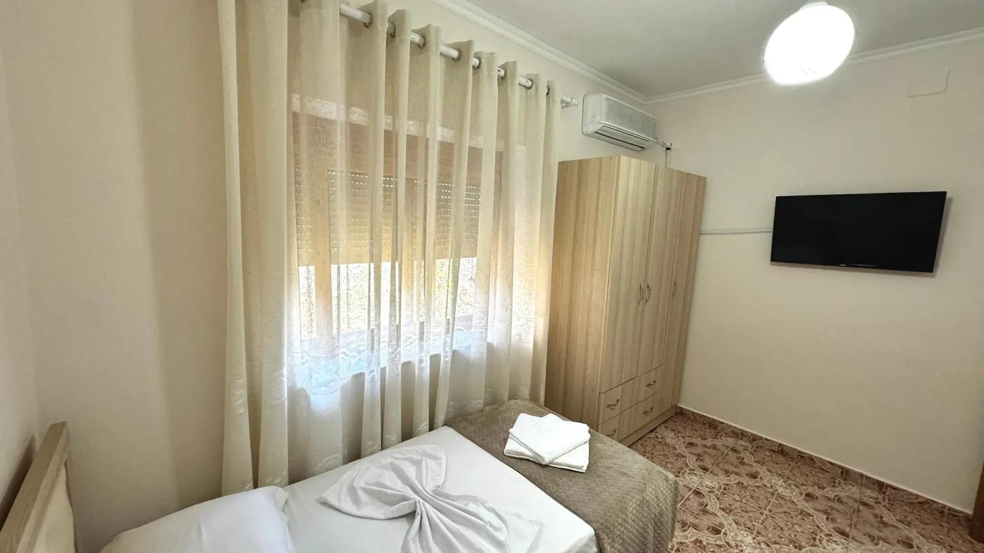 Ferienwohnung House Hasa Krujë Apartment